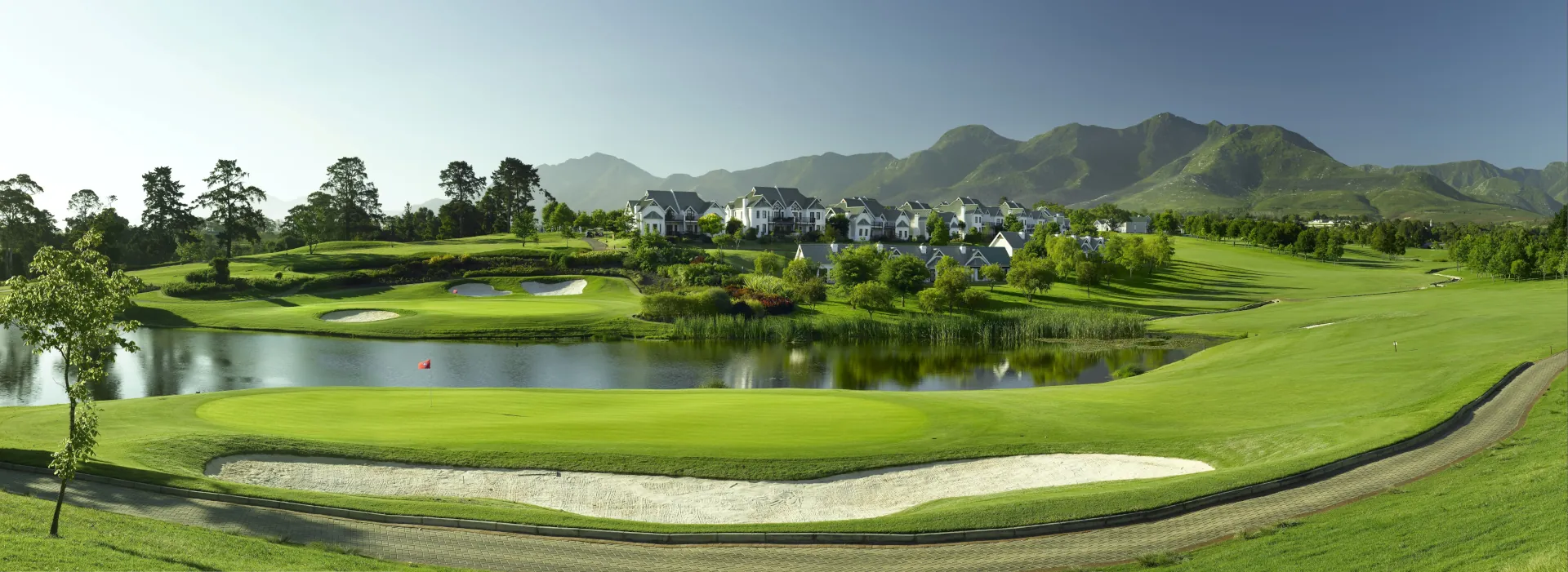 Garden Route golf course beside the coast